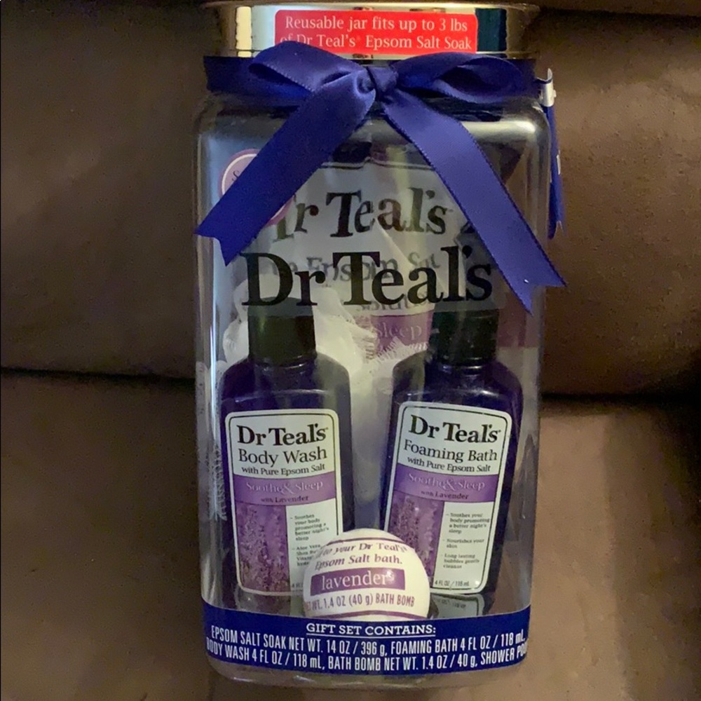 Dr Teals epsom salt soak